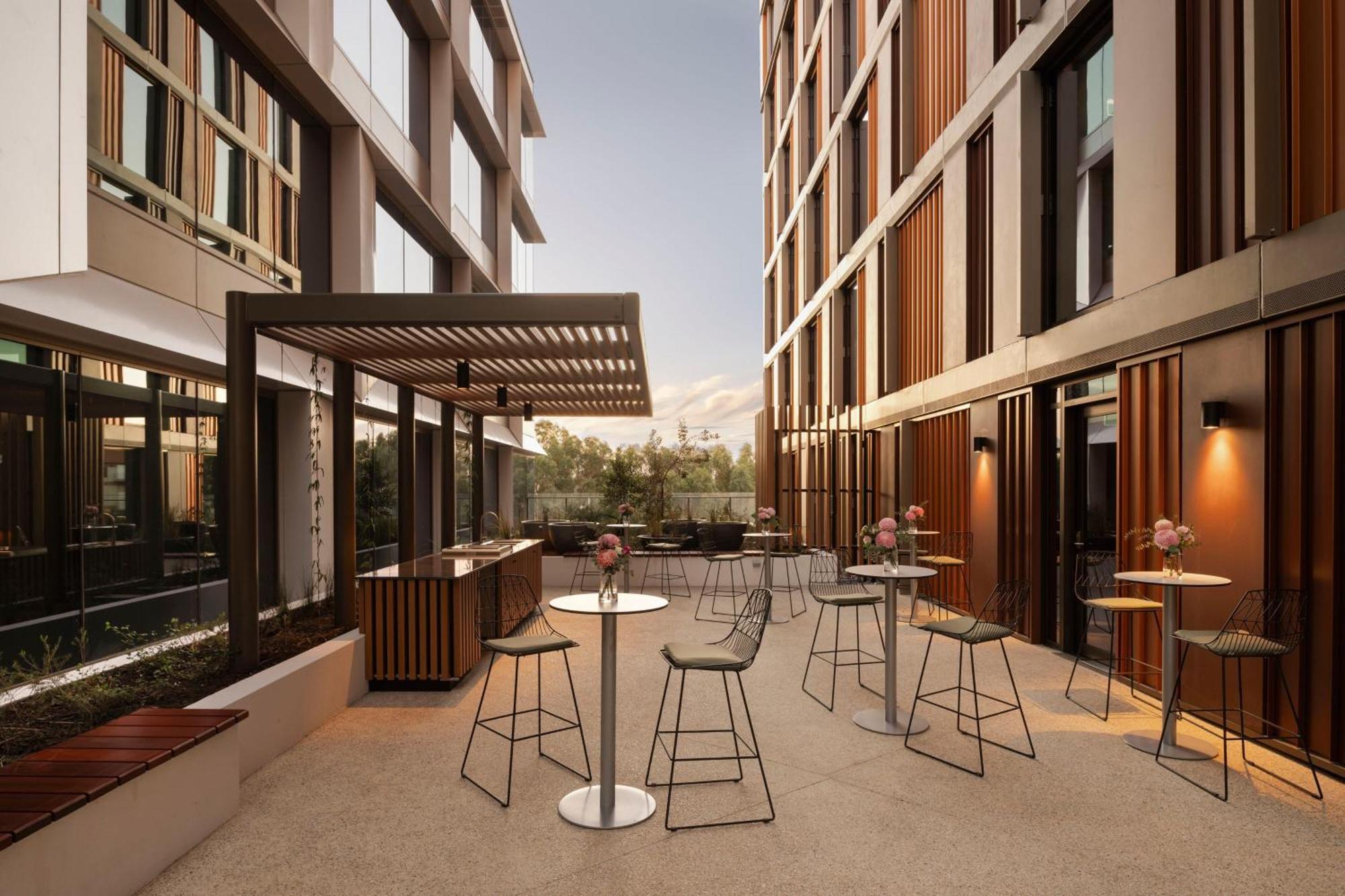 Courtyard By Marriott Perth Murdoch Fremantle Exterior foto